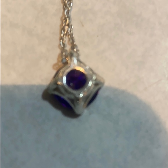 Stunning purple stone with silver accent 17 inches - Picture 8 of 9